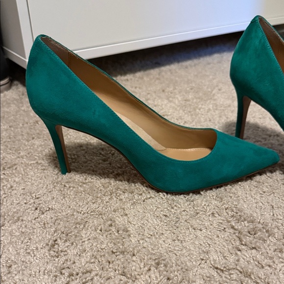Banana Republic Emerald Green Suede Pumps - size 9 - Picture 4 of 10